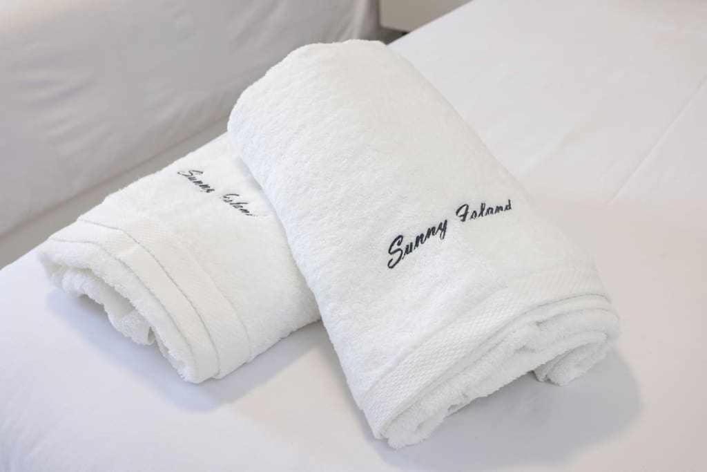Sunnyland Apartment Arona Cho Екстериор снимка