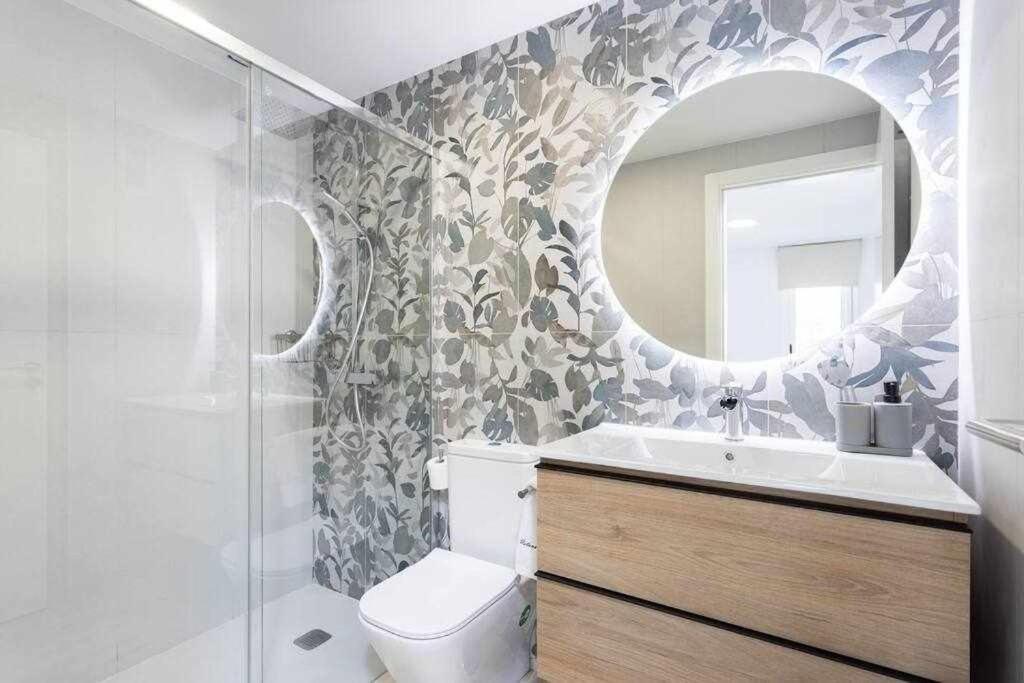 Sunnyland Apartment Arona Cho Екстериор снимка