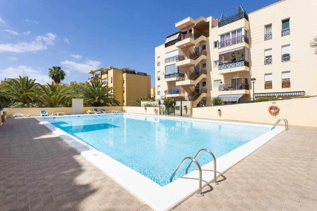 Sunnyland Apartment Arona Cho Екстериор снимка